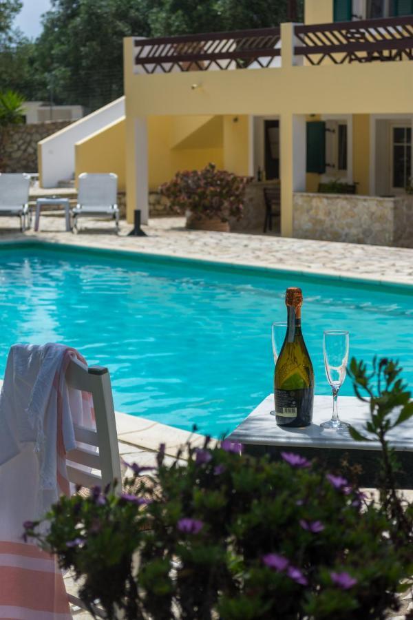 Villa Elaia Suites & Apartments No.1 Gaios Exterior photo